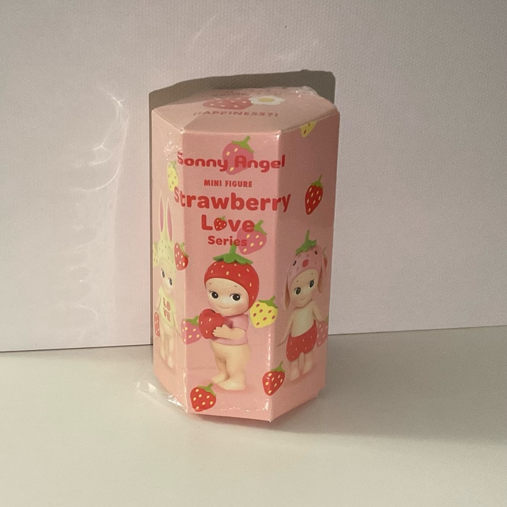 Sonny Angel Strawberry Love Series - Fawn 🦌🍓 - Picture 3 of 6
